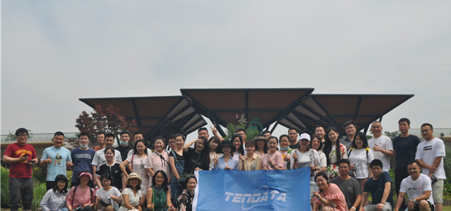 新盛娱乐第十五届全国经理人年中会议圆满(图1) 新盛娱乐第十五届全国经理人年中会议圆满(图1)