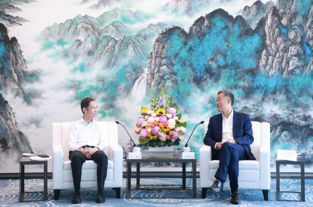 杨应华董事长会见阿里巴巴集团董事会主席兼CEO张勇(图1)